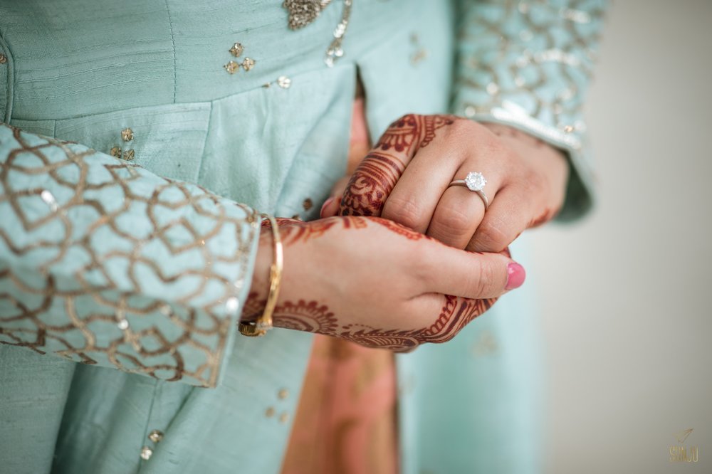 Hindu-bride-mehndi-ring-florida